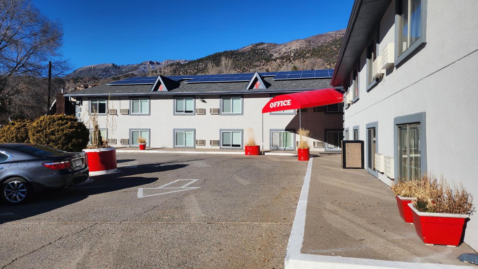 Adventure Inn - Glenwood Springs Eksteriør billede